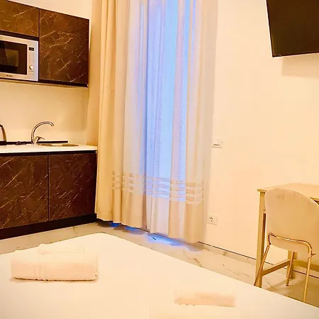 Ippolita Palace Luxury Lägenhet