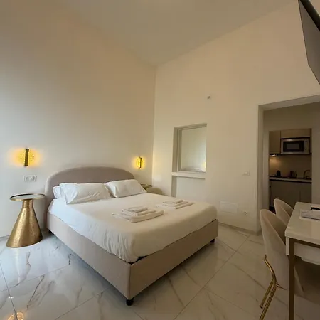 Ippolita Palace Luxury Lägenhet *