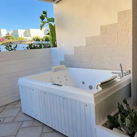 Ippolita Palace Διαμέρισμα *