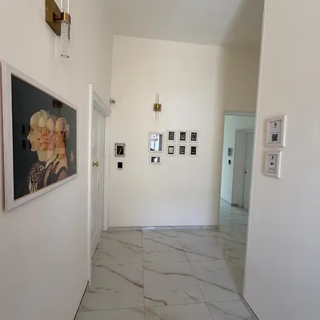 Ippolita Palace Luxury Lägenhet